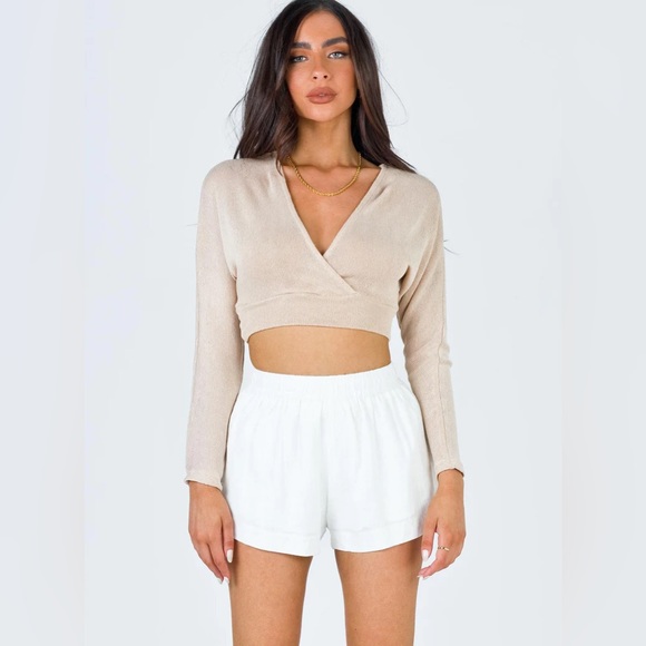 Princess Polly beach house off-white shorts - Picture 4 of 8